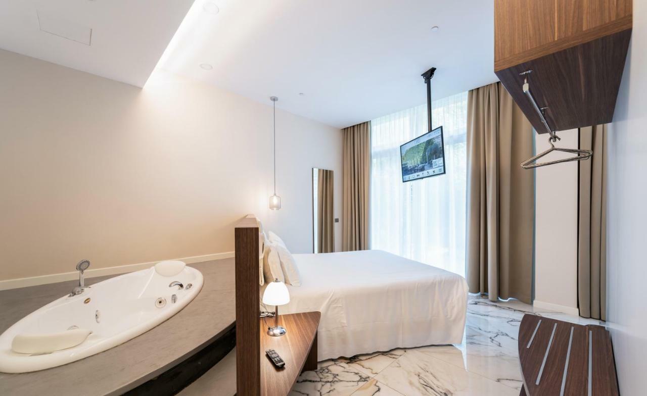 Hotel Milano Castello Экстерьер фото